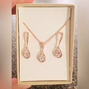 Elegant Rose Gold Jewelry Set with Crystals